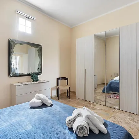 Makari Apartment *